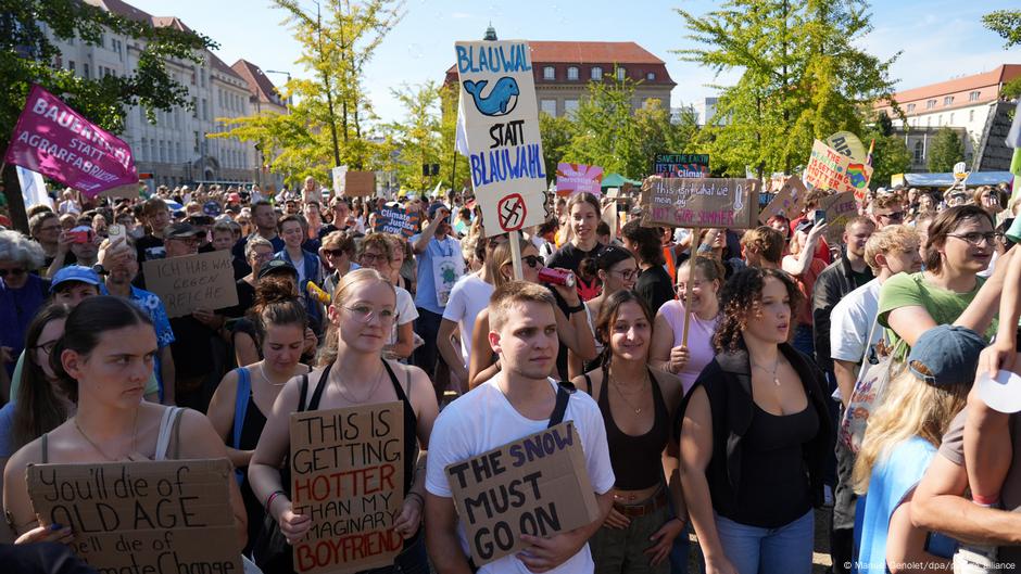 Germany updates: Protesters rally over climate, abortion
